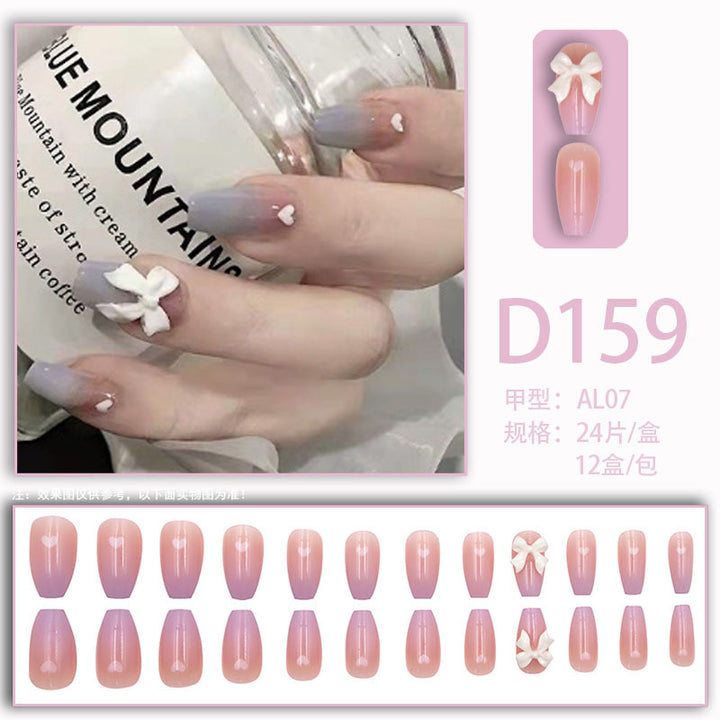 Gradually changing small heart-shaped bow accessory for nails