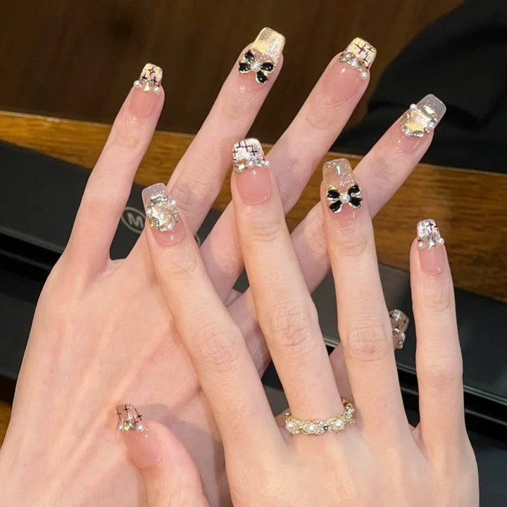 Bows nail art
