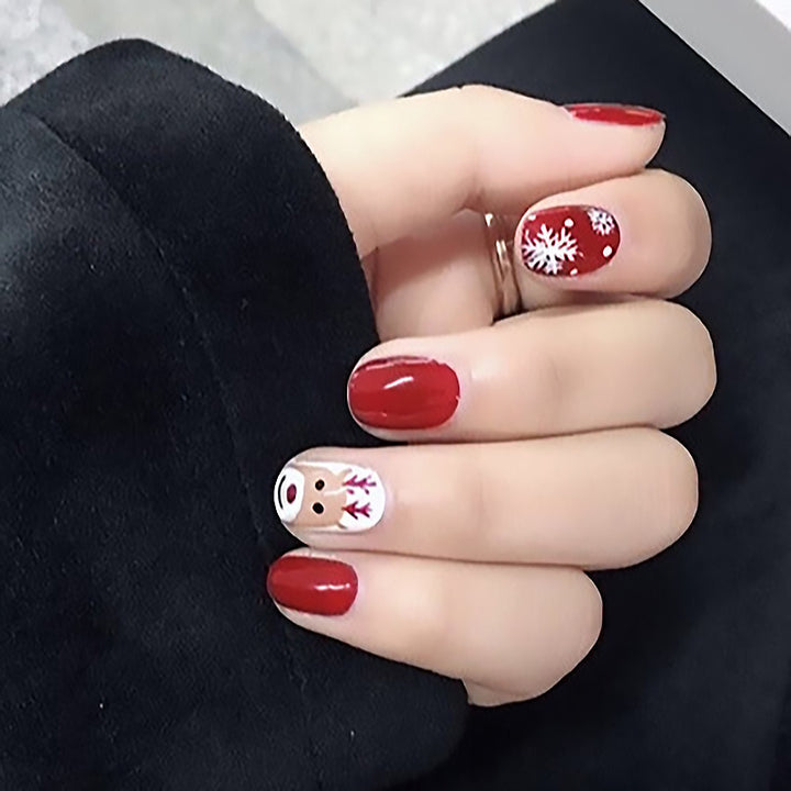 Christmas-themed moose cartoon nail art set