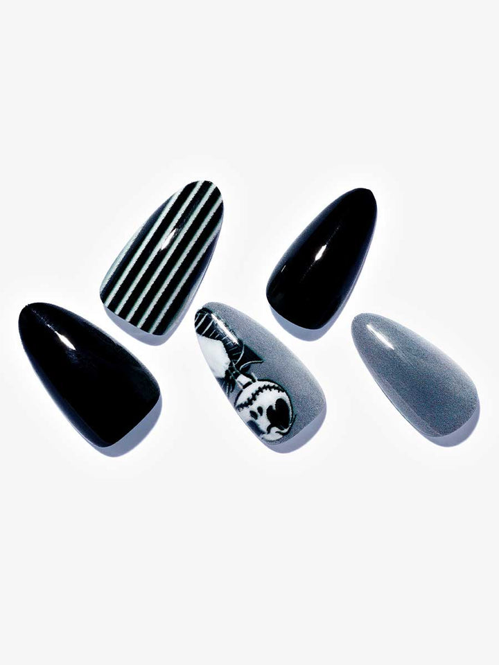 Black Skull/Almond