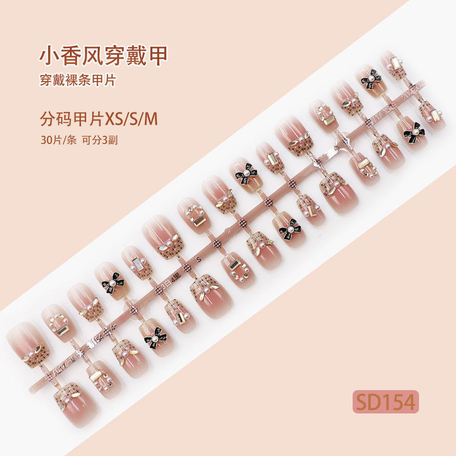 Attractive metal bow nail art