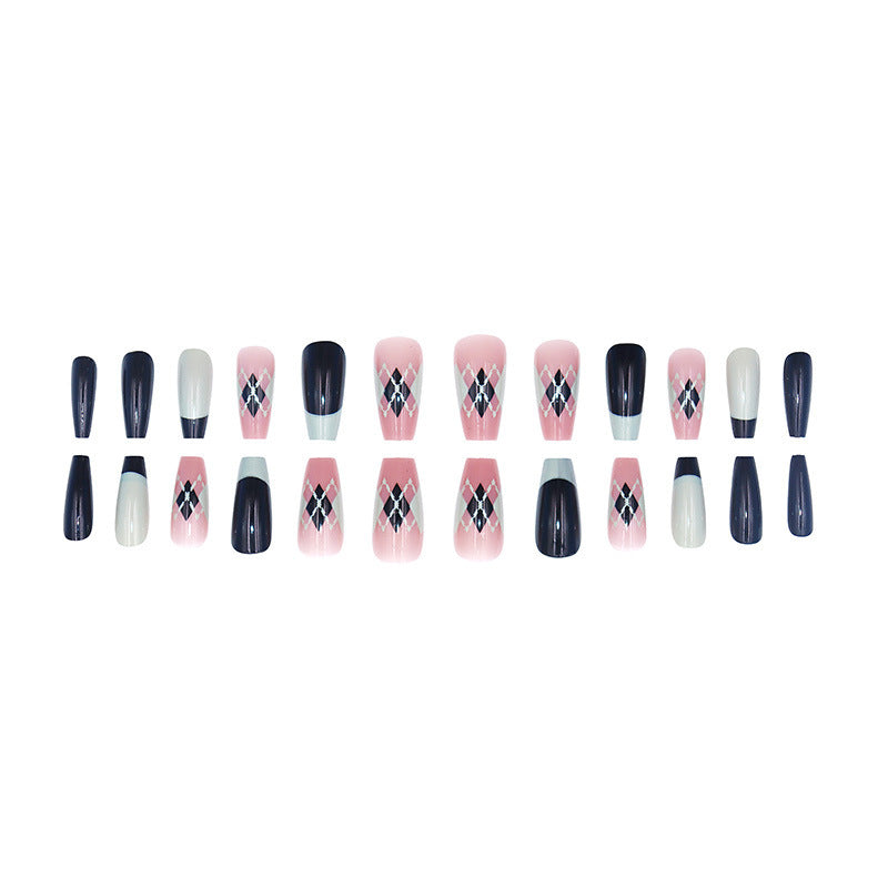 Fashionable and elegant checkered mid-length manicure