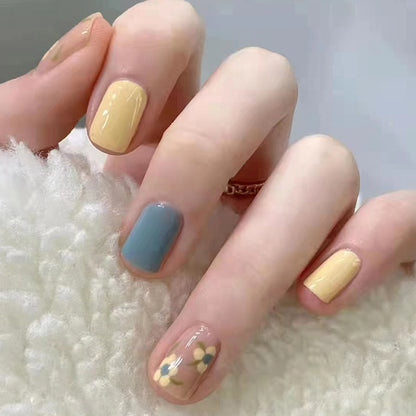 Printed pair-of-doves color manicure