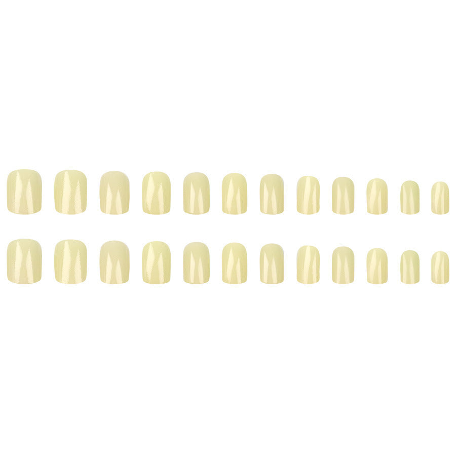 Macaron cream yellow manicure