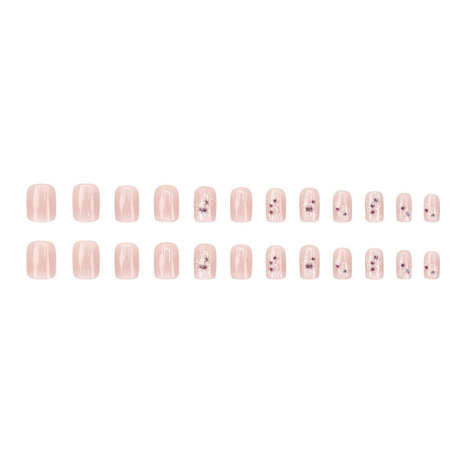 Graduated flower nail art