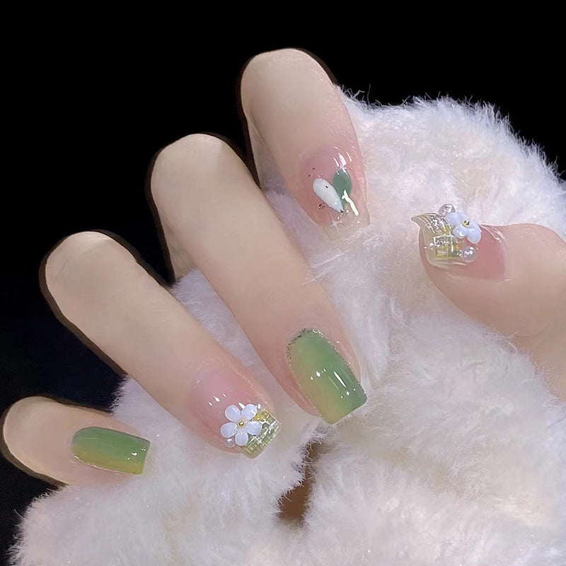 Long-style autumn-winter soft green "inspiration" manicure