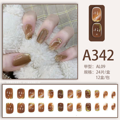Sexy and passionate mature lady-style manicure