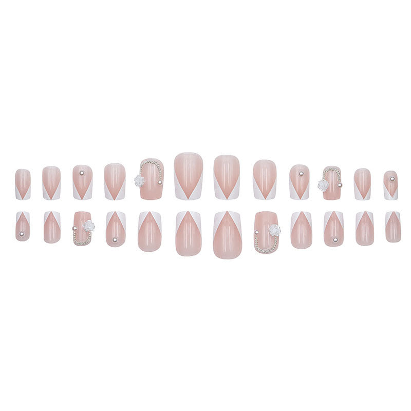 Camellia flower chain pearl manicure