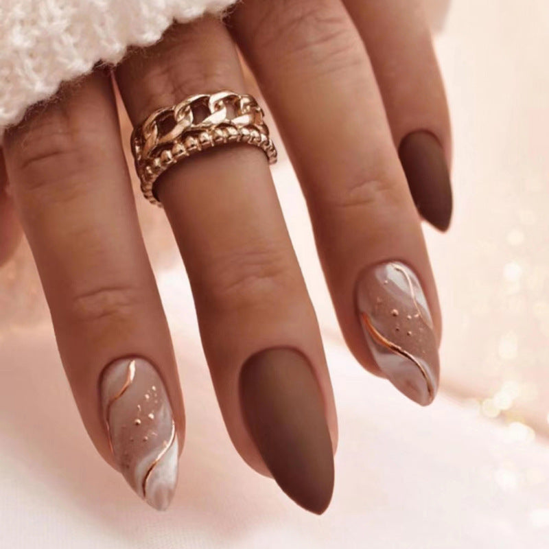 Sweet and cool girl style, brown gold-plated lines, almond-shaped manicure