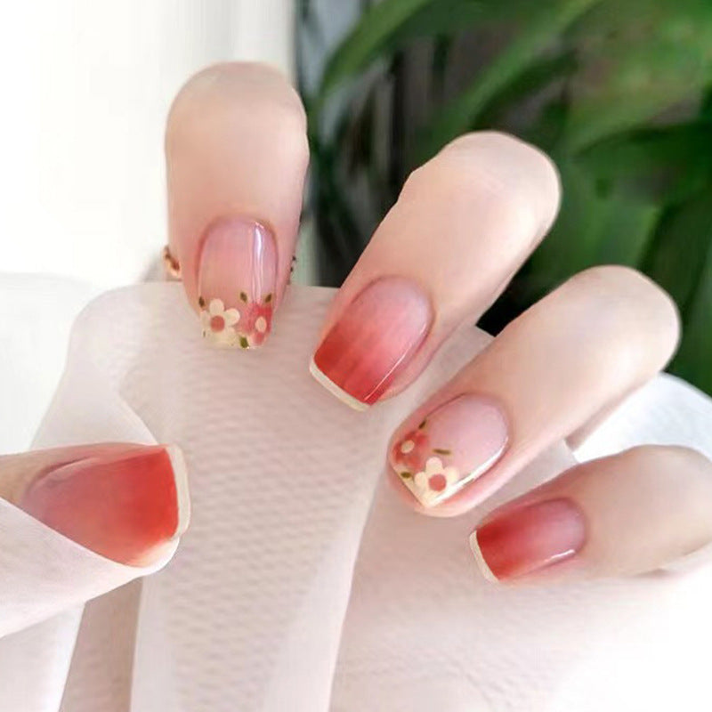Fresh and gentle nail art
