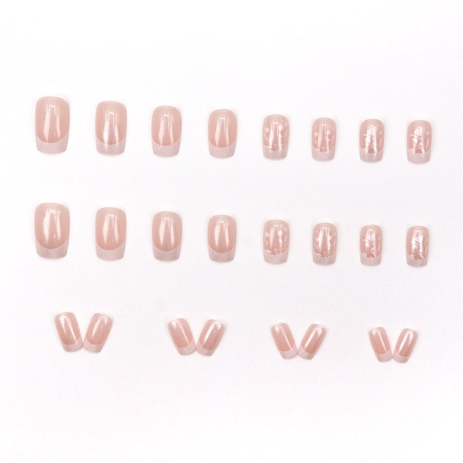 Pearl and moonlight powder, wearing lilac flowers on the nails