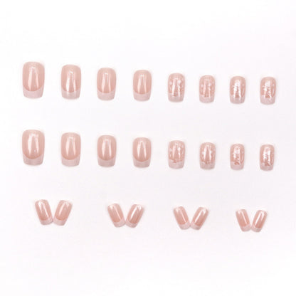 Pearl and moonlight powder, wearing lilac flowers on the nails