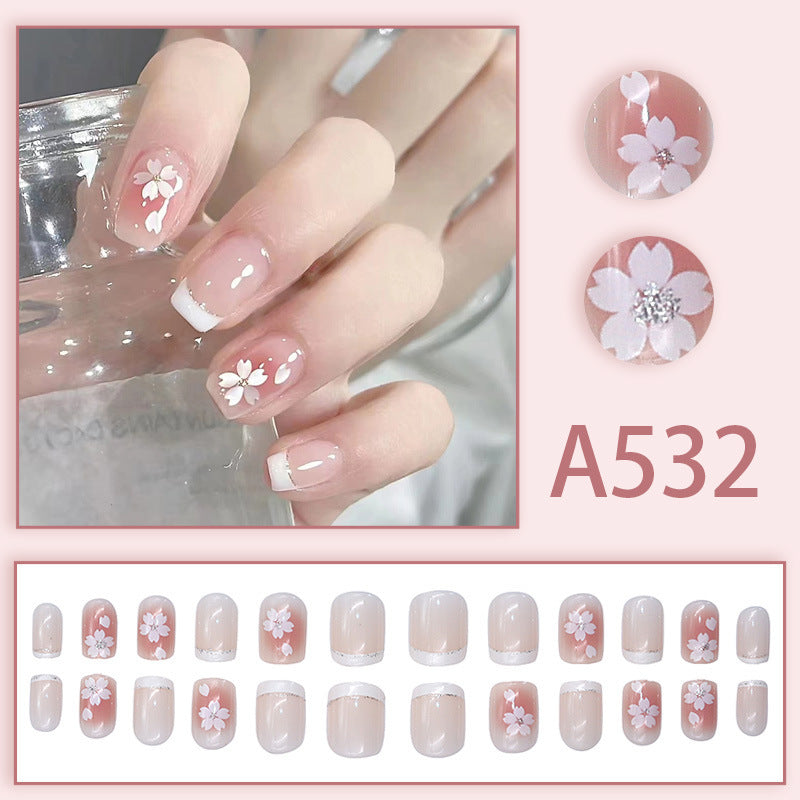 Soft and pretty teenage girl's cute nail art