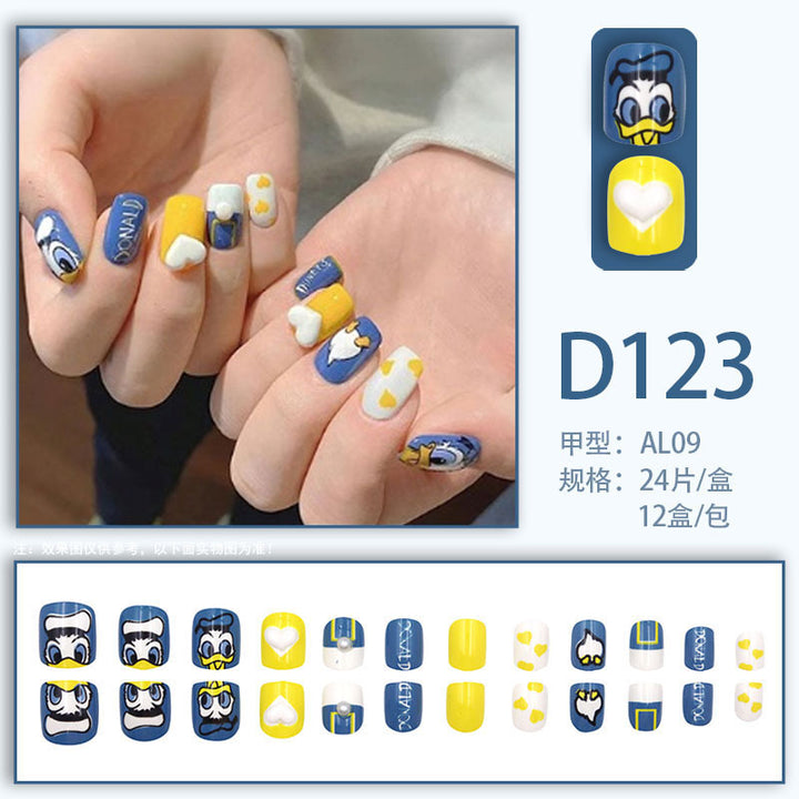 Donald Duck Three-Dimensional Heart-shaped Nail Cover