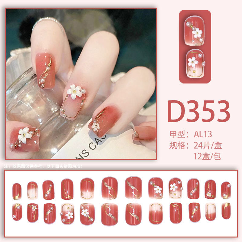Fashionable floral personalized nail art