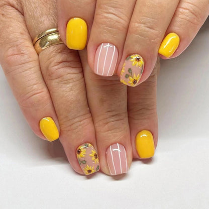 Fresh and light "ins" style vintage oil painting sunflower nail art