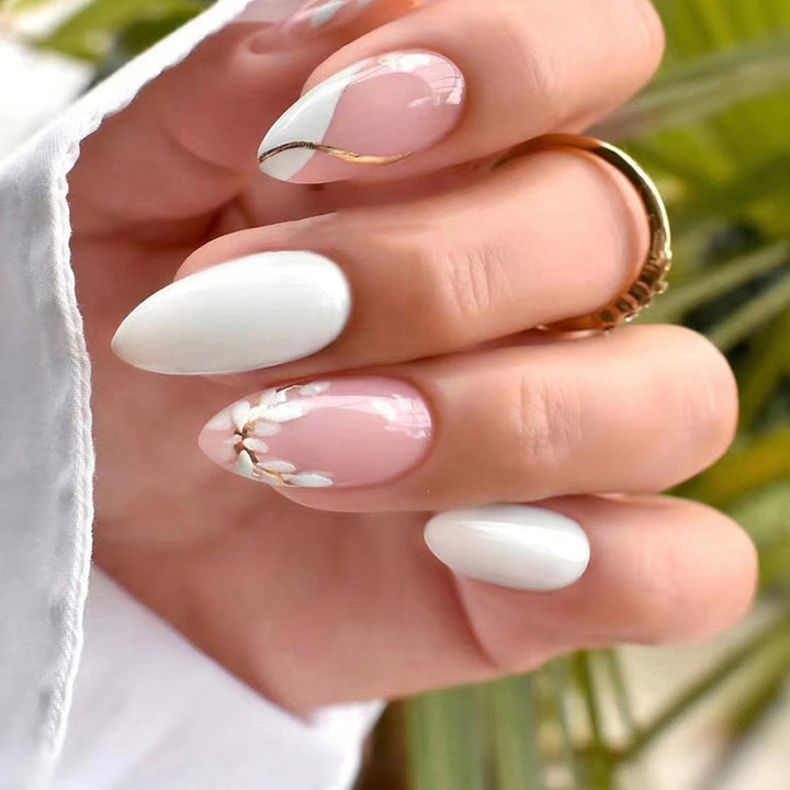 Ins-style gentle pink manicure