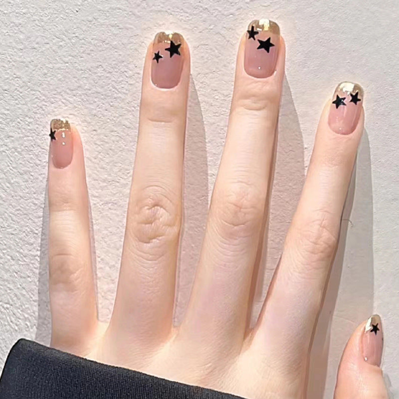 Fresh and gentle French-style star-shaped nail art