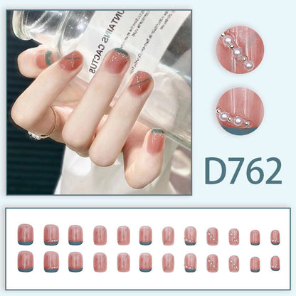 Sweet Pearl Striped Diamond Nail Art