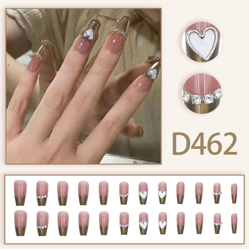 Three-dimensional heart-shaped nail art