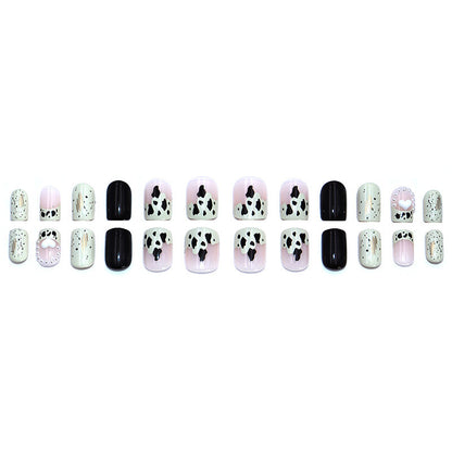 Simple yet stylish personalized nail art