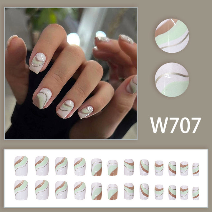 Vintage patterned nail art