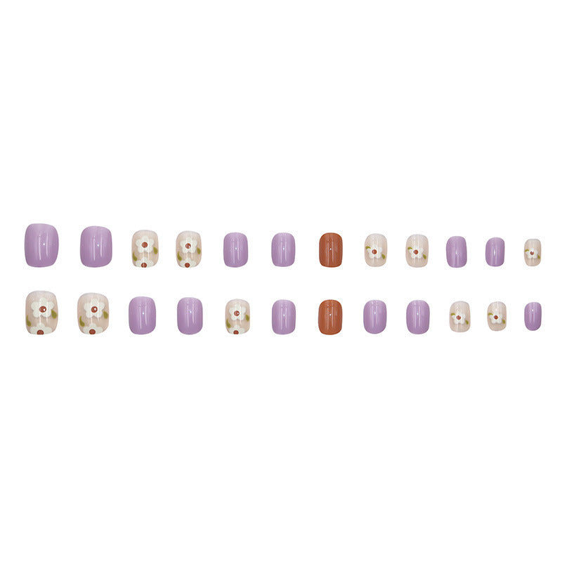 Internet celebrity's Instagram-style manicure