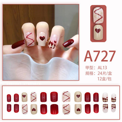 Diamond-shaped line heart-shaped personalized nail art