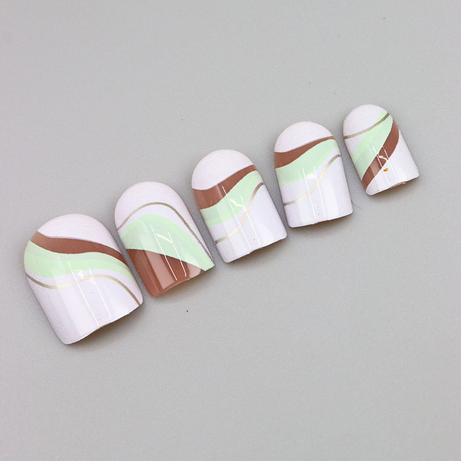 Vintage patterned nail art