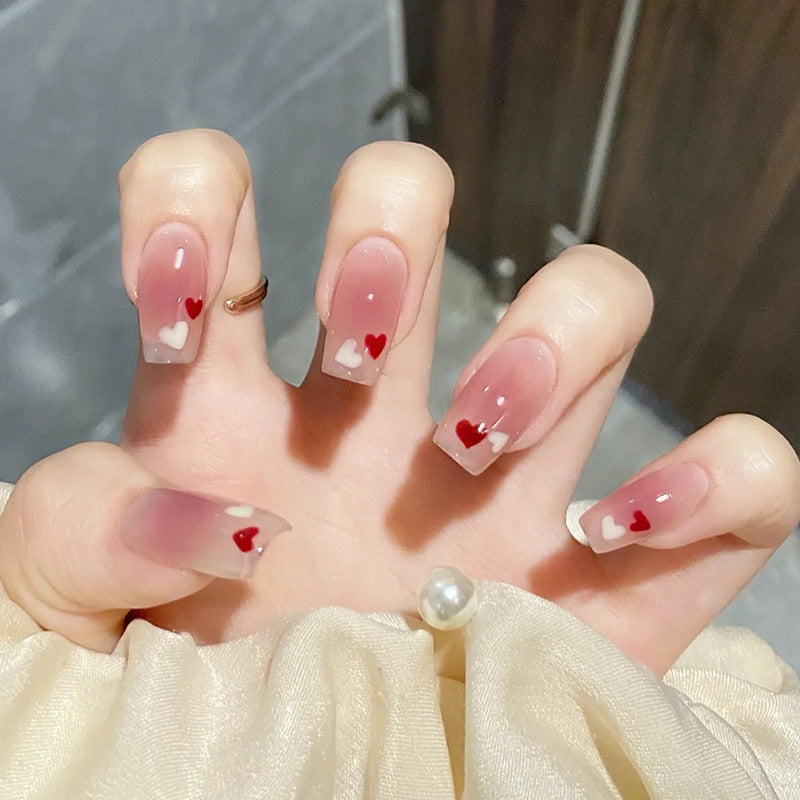 Charming and adorable manicure