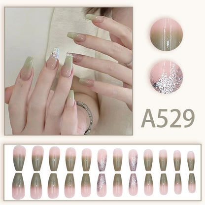Internet celebrity-style gradual makeover nail art