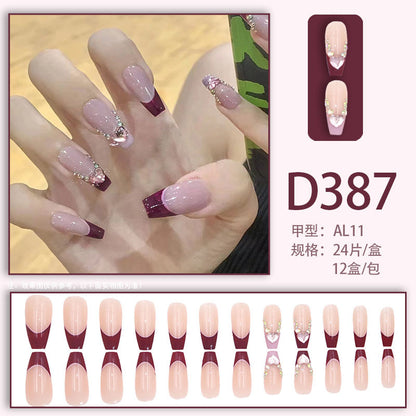 Simple long-style heart-shaped rhinestone manicure