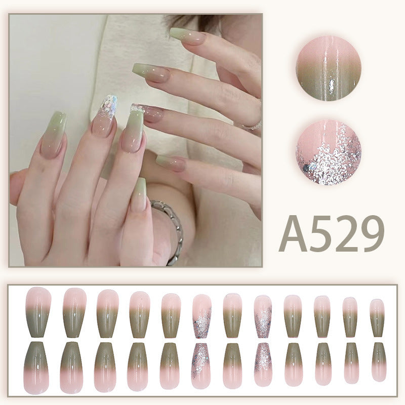 Internet celebrity-style gradual makeover nail art