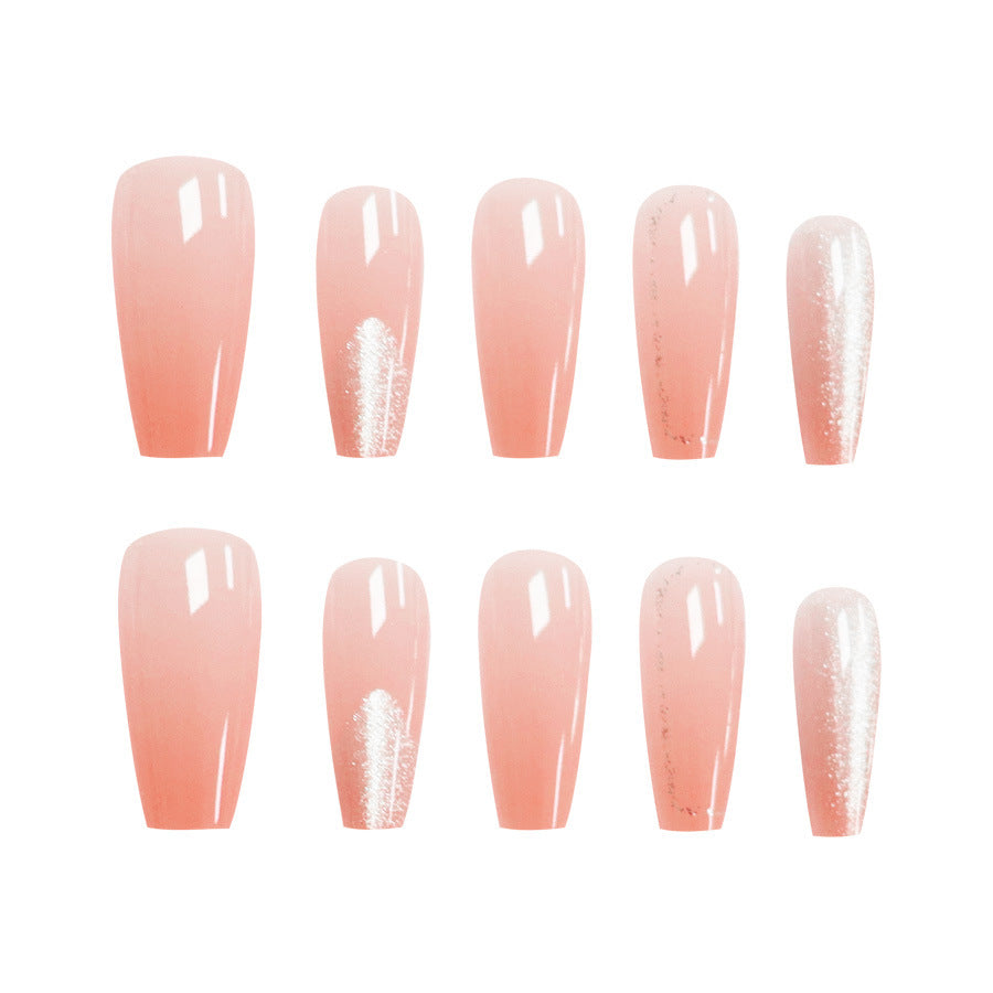 Gentle lady-style cat-eye manicure