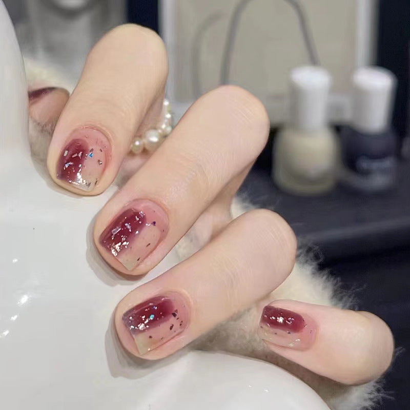 Cherry two-tone shading minimalist nail wear