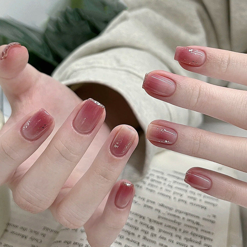 Intellectual beauty, sophistication, "ins" style manicure