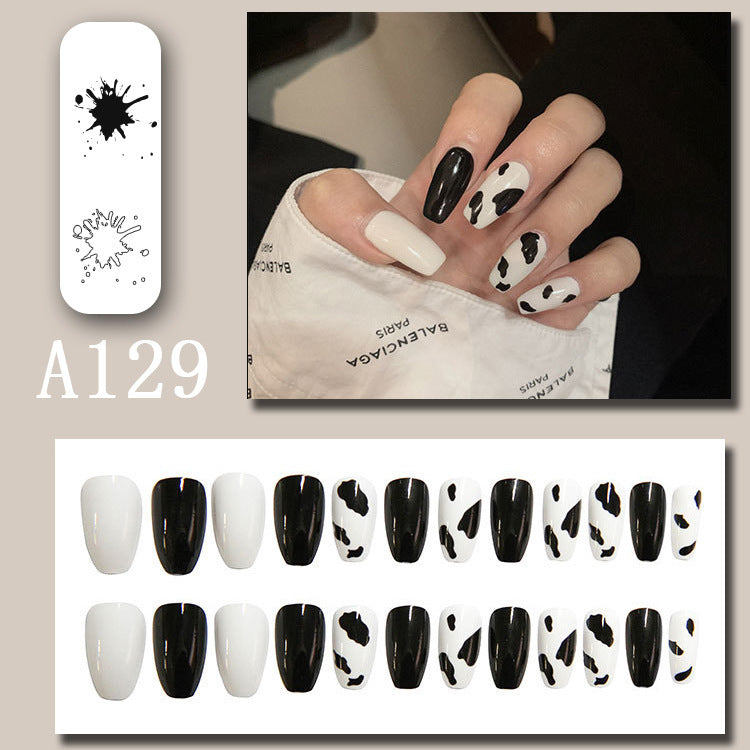 Ballet black and white manicure