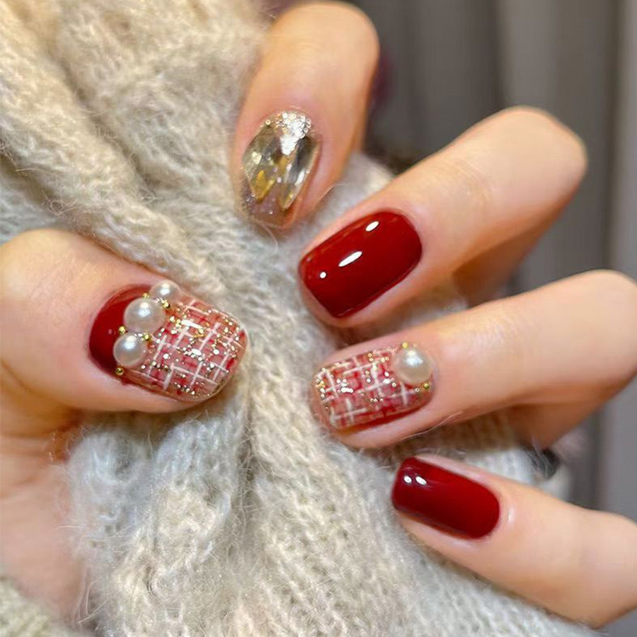Champagne Pearl Nail Art