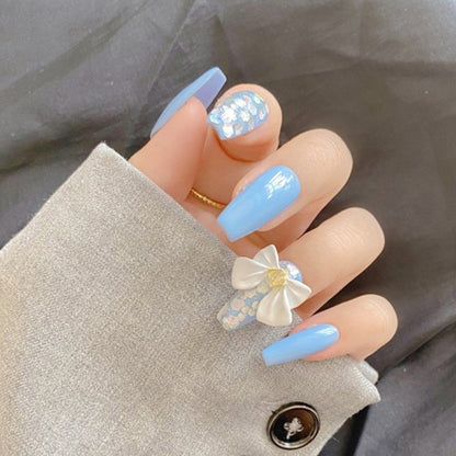 Flash-bright bow-shaped nail art