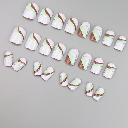 Vintage patterned nail art