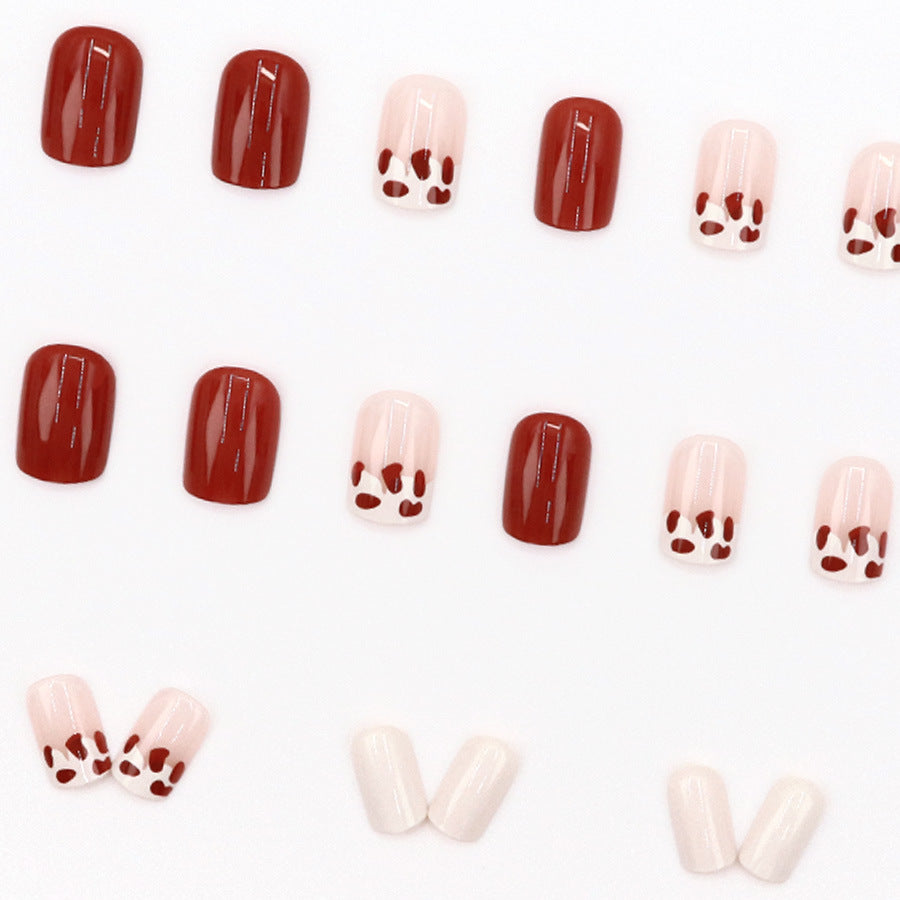 Sweet, light and fresh atmosphere, high-end and elegant manicure
