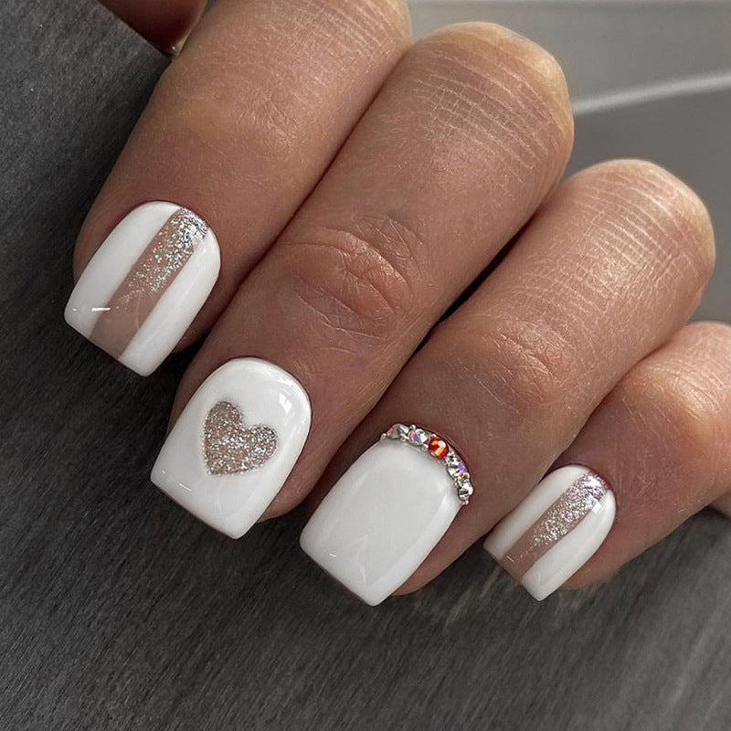 Hollowed-out heart-shaped diamond glitter nail polish