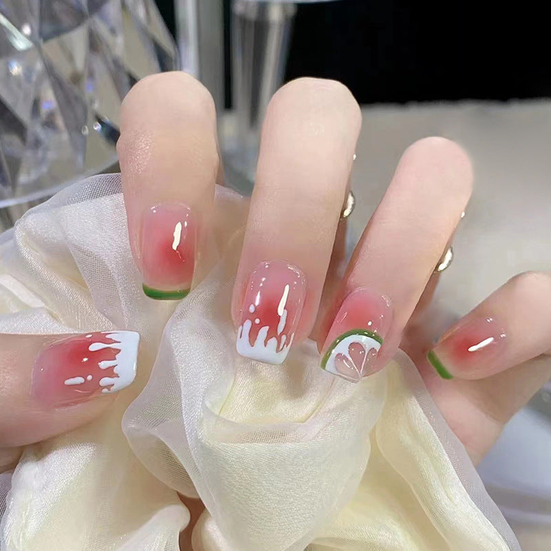 Fresh and gentle nail art