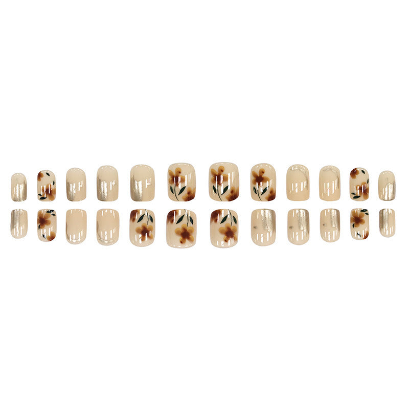 Nude sexy flower manicure