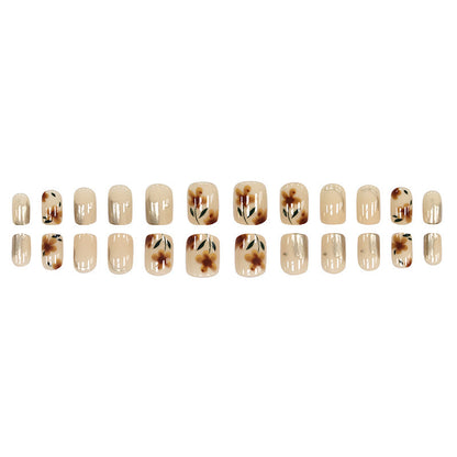Nude sexy flower manicure