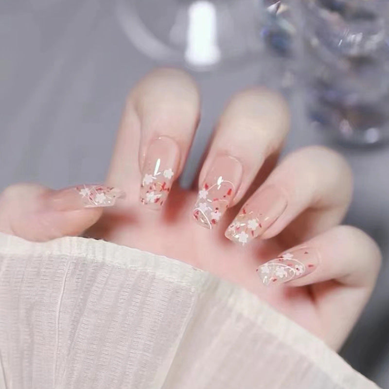 Fresh and gentle nail art