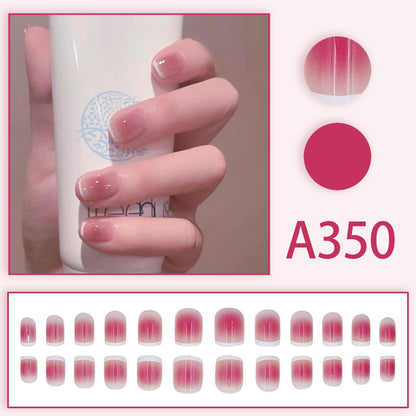 Gentle, sweet and high-end texture manicure
