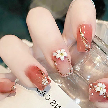 Fashionable floral personalized nail art