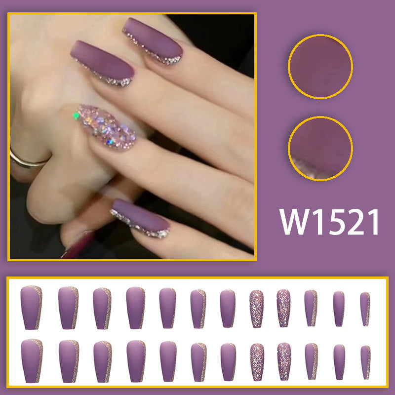 Purple grape color style of clothing and nail decoration