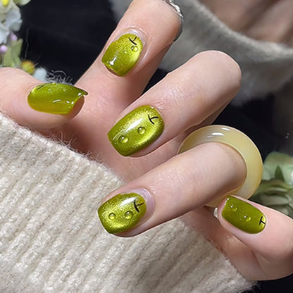 Green Snow Pear Three-Dimensional Cat Eye Nail Art